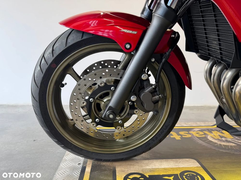 Yamaha XJ - 18