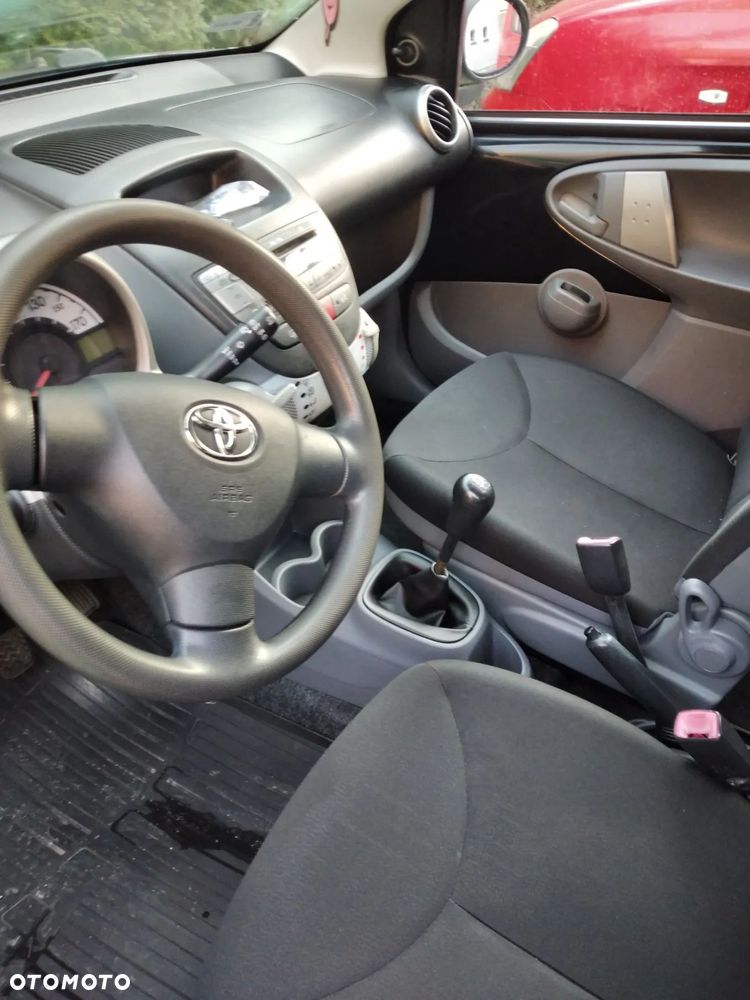 Toyota Aygo - 13