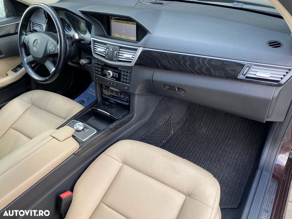 Mercedes-Benz E - 18