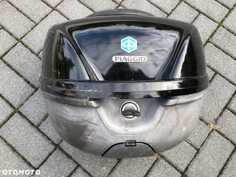 Piaggio Vespa Liberty  kufer kuferek oparcie