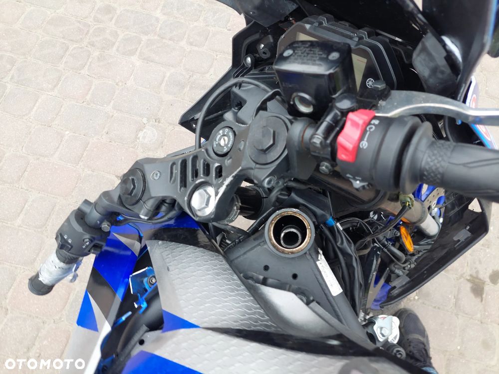 Yamaha R3 - 14