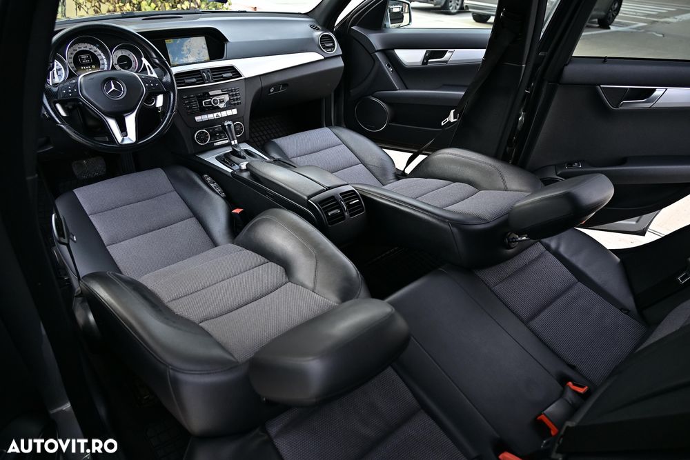 Mercedes-Benz C - 11