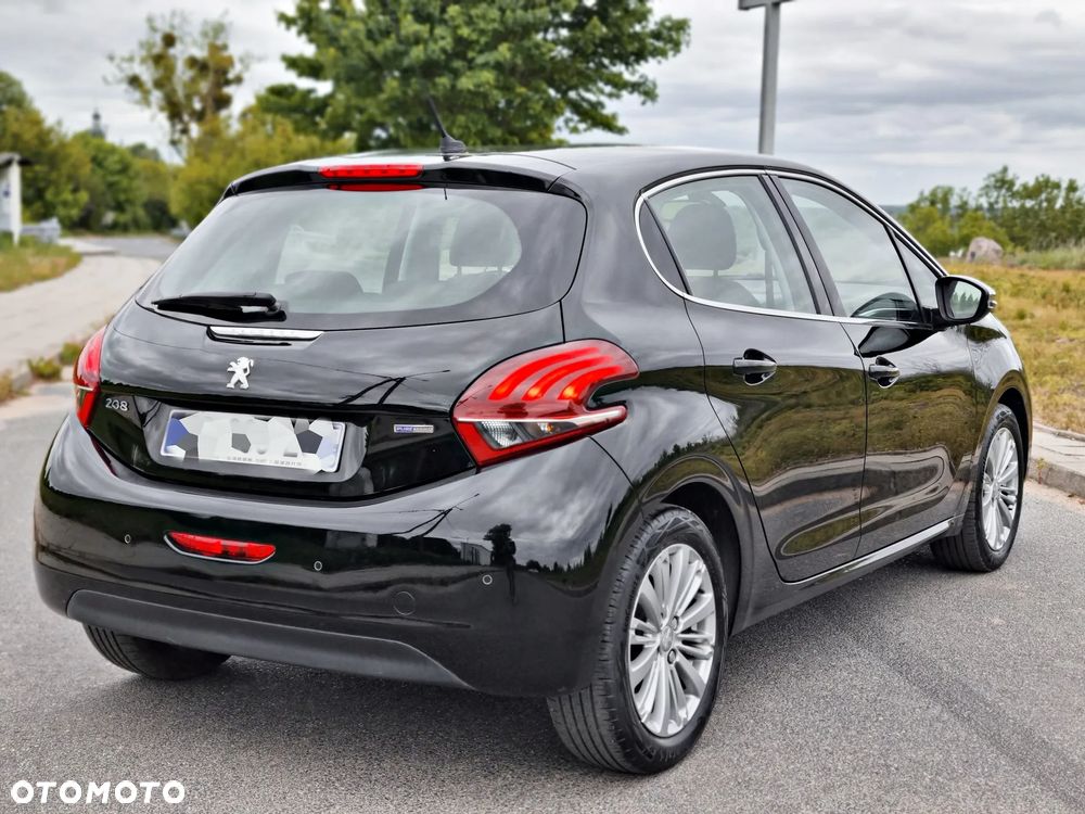 Peugeot 208 PureTech 82 Start & Stop Allure - 13