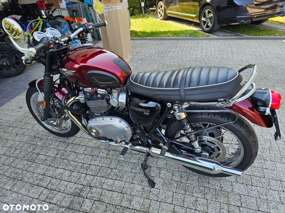 Triumph Bonneville - 5