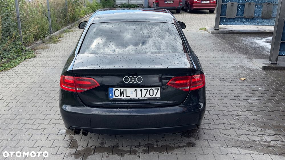 Audi A4 Limousine - 6