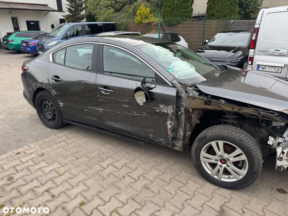 Mazda 3 - 7
