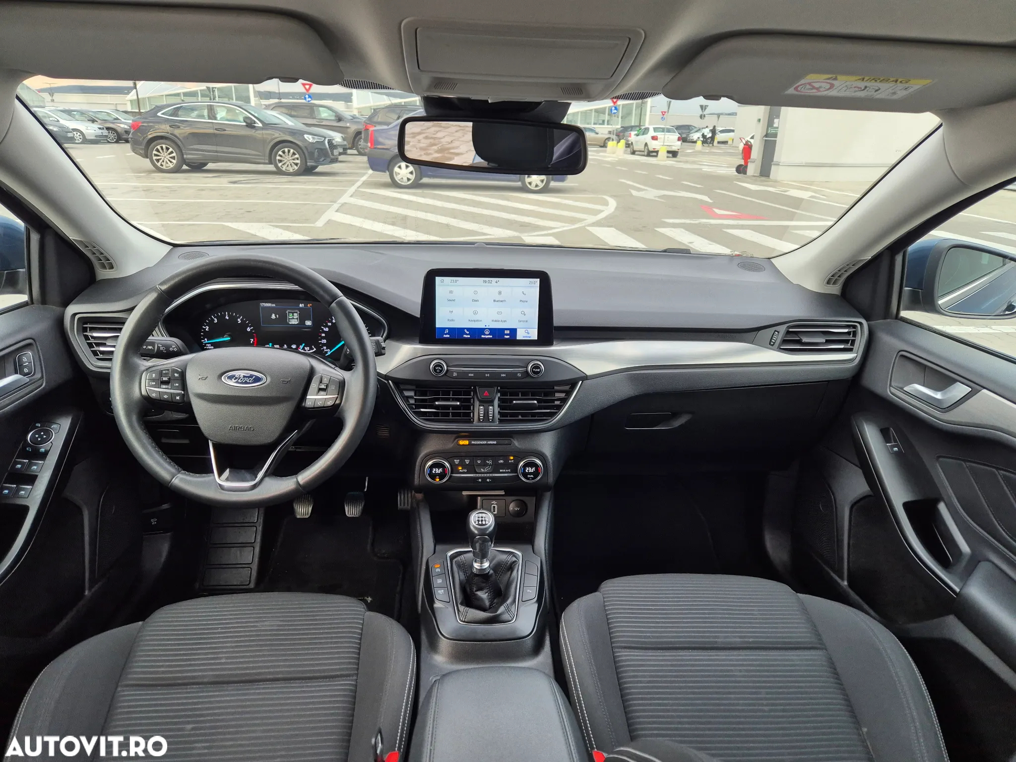 Ford Focus 1.0 EcoBoost Start-Stopp-System TITANIUM - 6