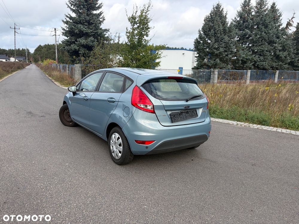 Ford Fiesta - 5