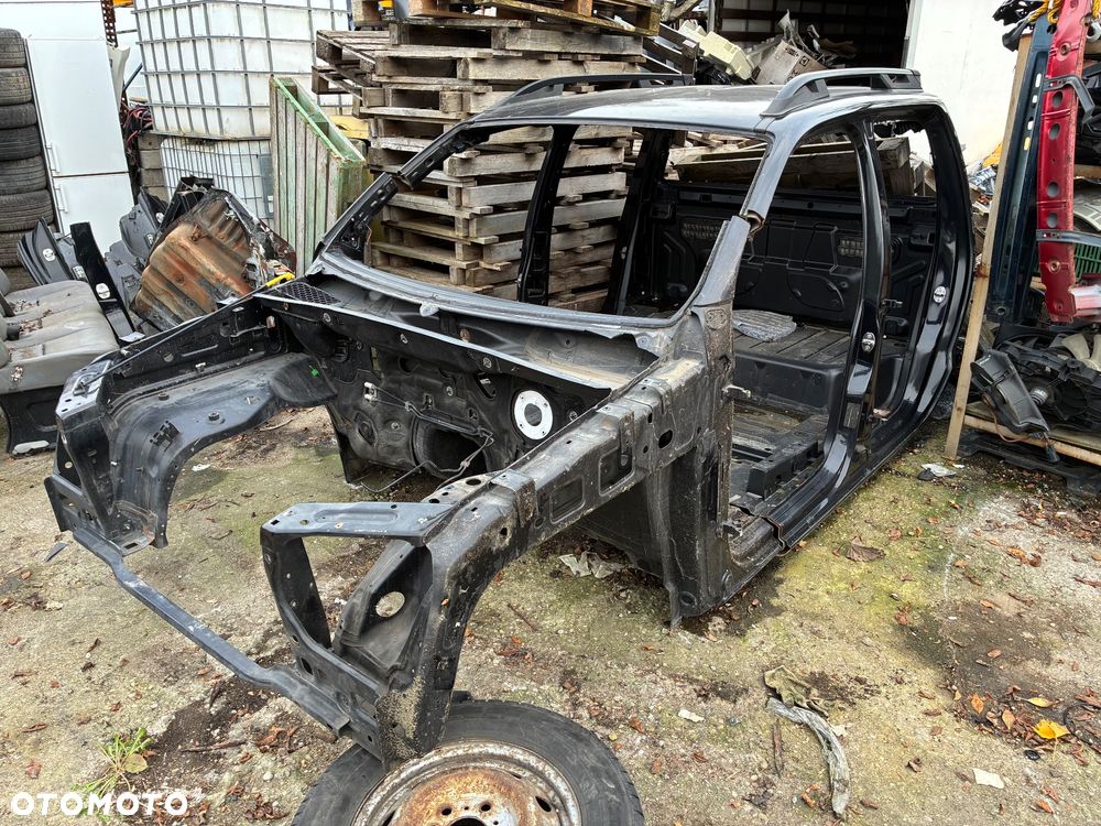 Dupa dach kabina Volkswagen Amarok - 1