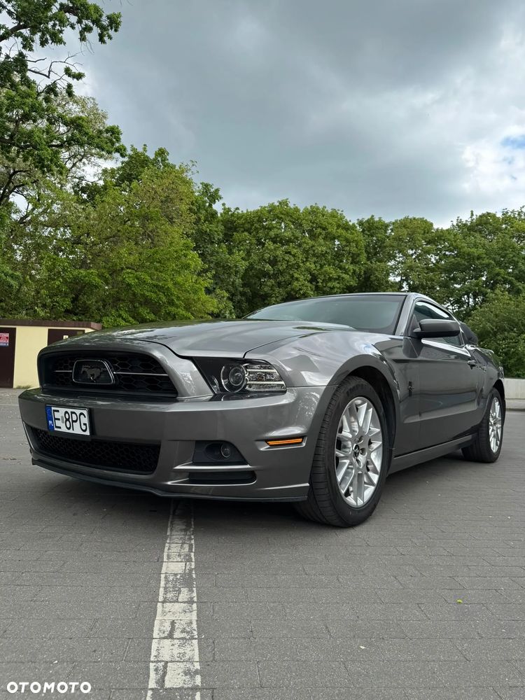 Ford Mustang 3.7 V6 Premium - 12