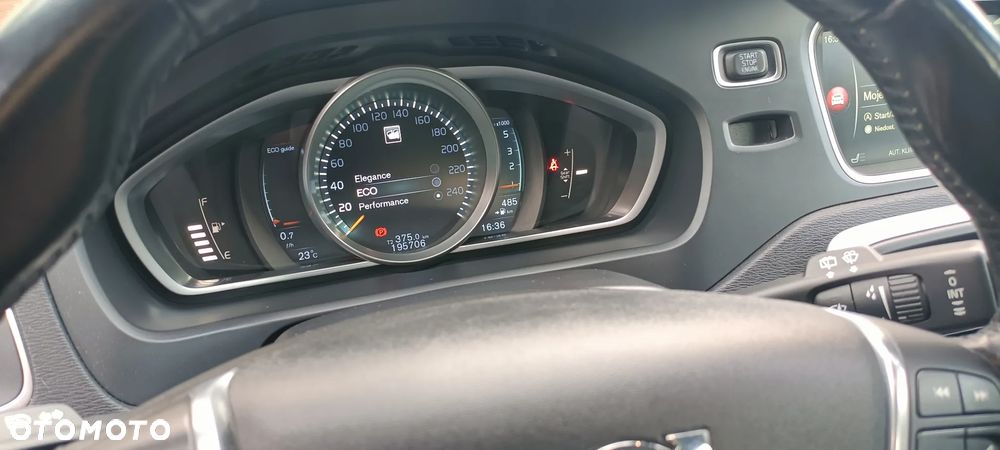 Volvo V40 D4 Summum - 23