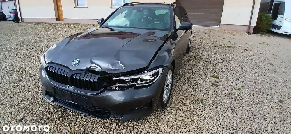 BMW Seria 3 318d Luxury Line - 4