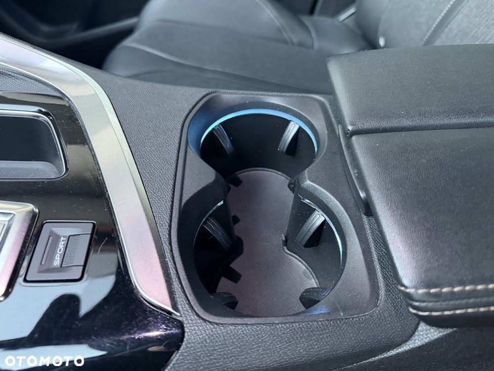 Peugeot 3008 1.6 PureTech GPF GT Line S&S EAT8 - 24