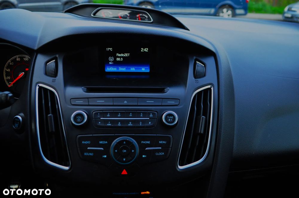 Ford Focus 2.0 EcoBoost ST - 17