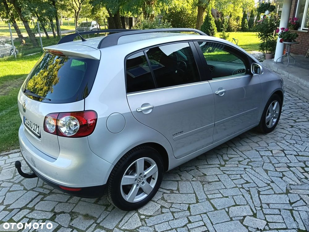 Volkswagen Golf Plus - 14