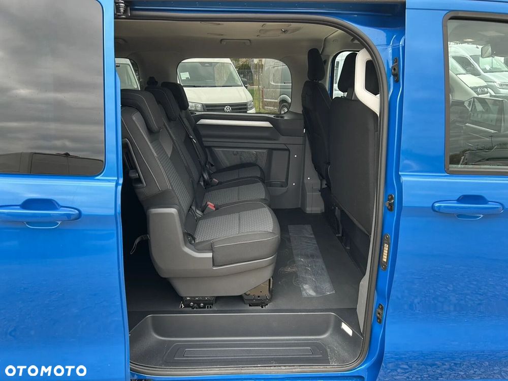 Volkswagen Caravelle - 10