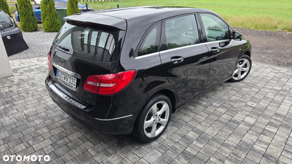 Mercedes-Benz Klasa B 200 (BlueEFFICIENCY) - 2