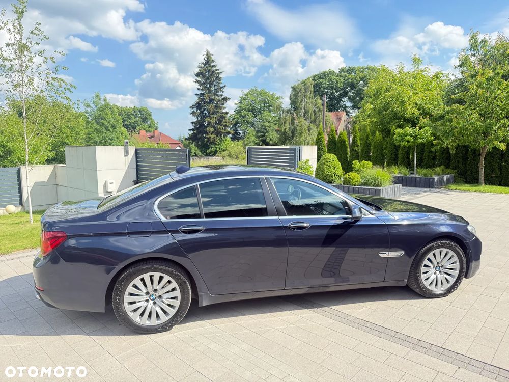 BMW Seria 7 730d xDrive - 25