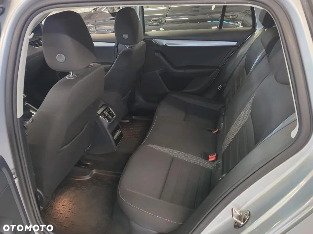 Skoda Octavia 2.0 TDI Ambition - 24