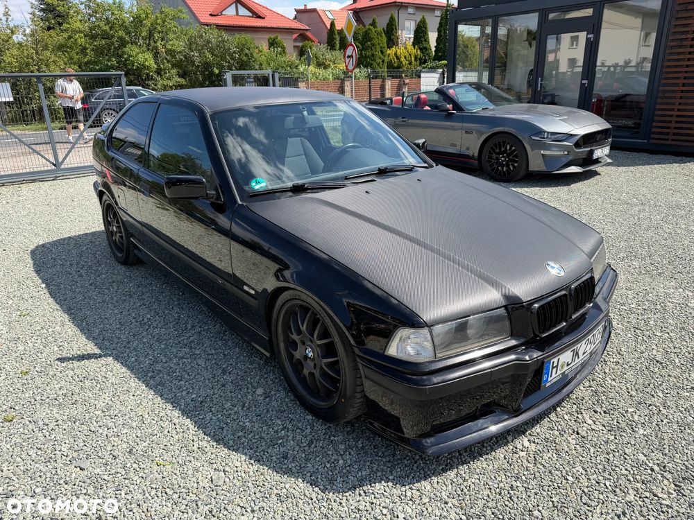 BMW Seria 3 - 18