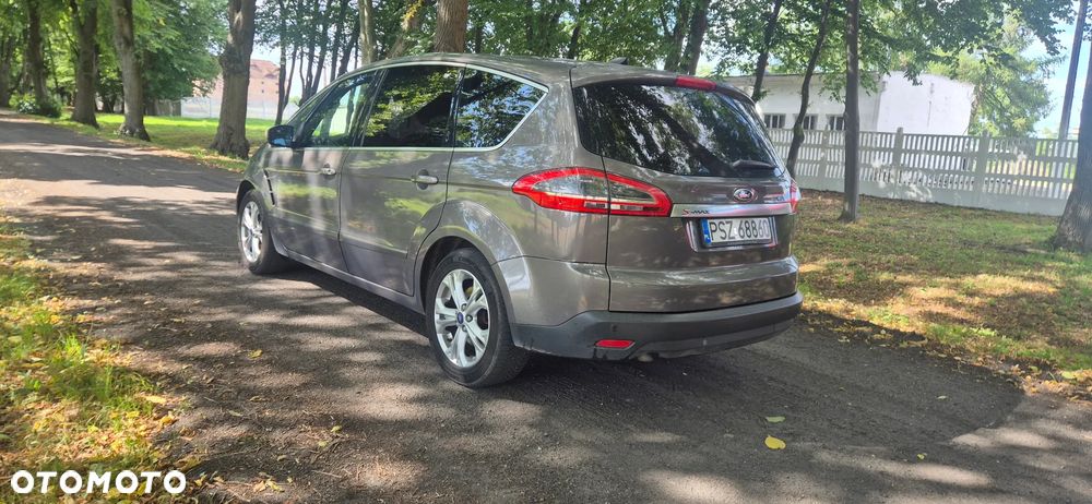 Ford S-Max - 8