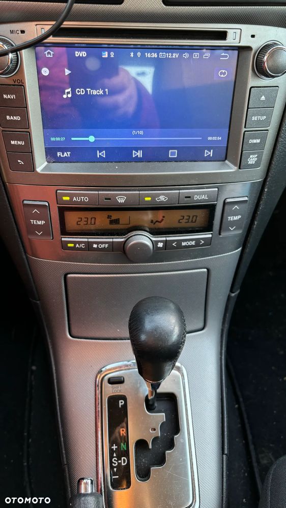 Toyota Avensis 1.8 VVT-i Combi Automatik Sol - 14