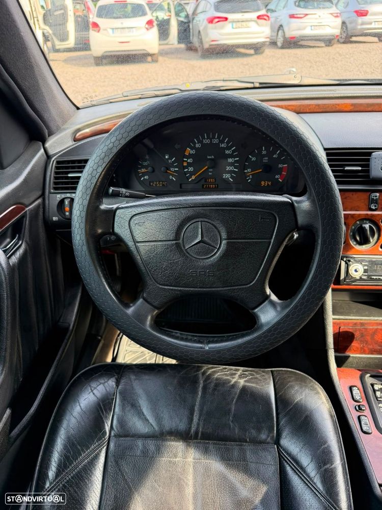 Mercedes-Benz C 250 - 28