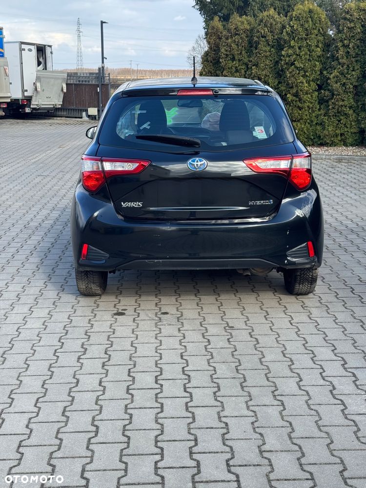 Toyota Yaris Hybrid 100 Life - 7