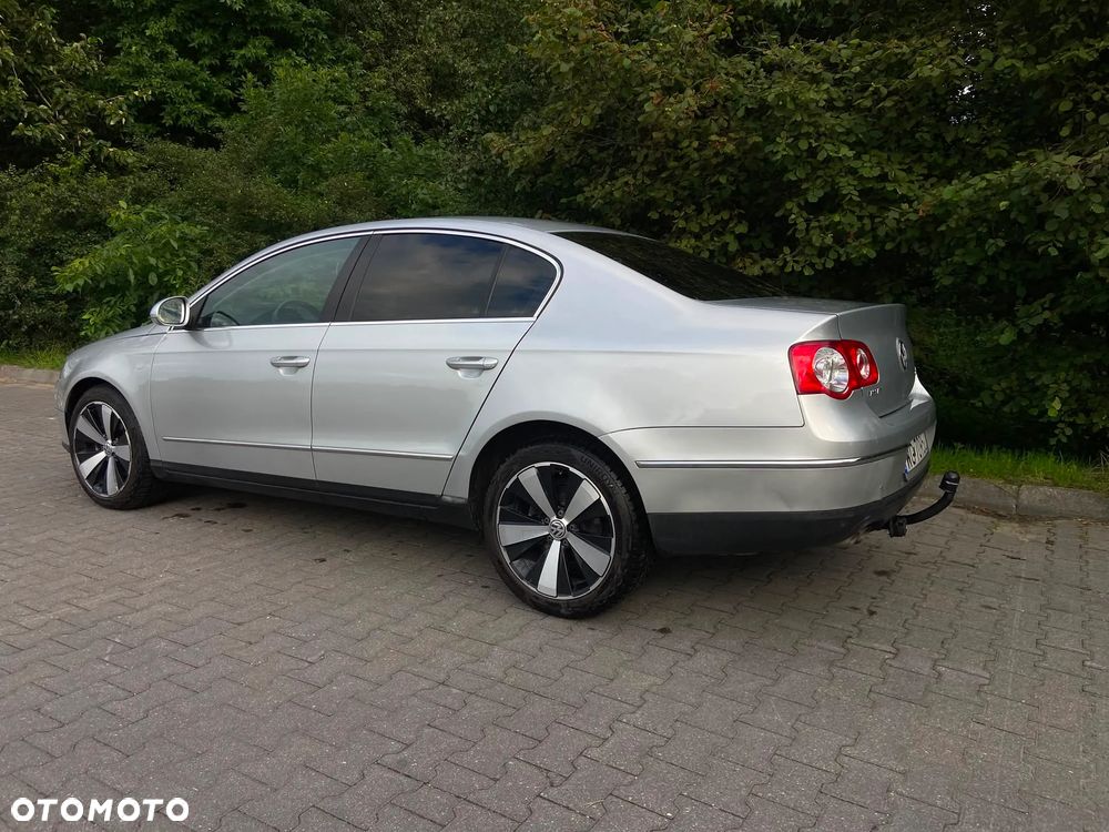 Volkswagen Passat 2.0 TDI Highline - 3