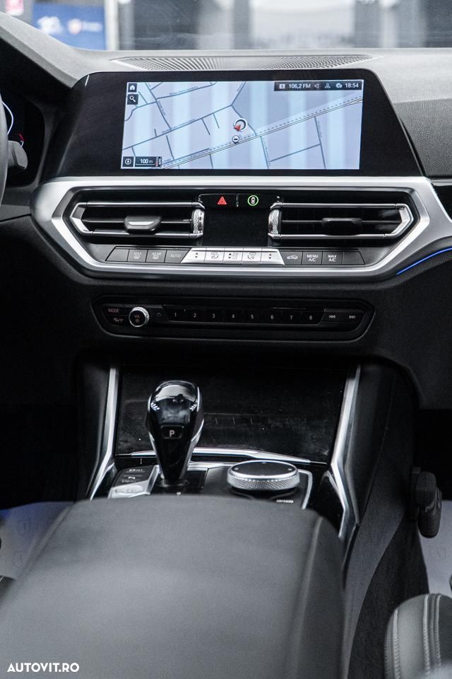 BMW Seria 3 318i Aut. Sport Line - 4