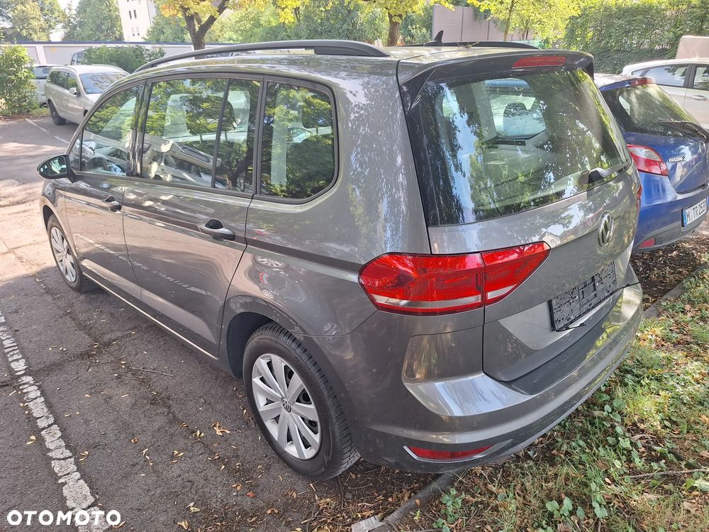 Volkswagen Touran 2.0 TDI DPF BlueMotion Technology Comfortline - 10