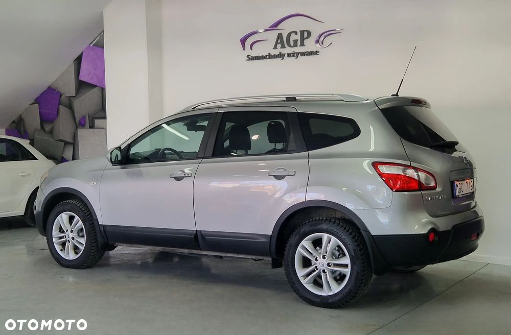 Nissan Qashqai+2 - 5