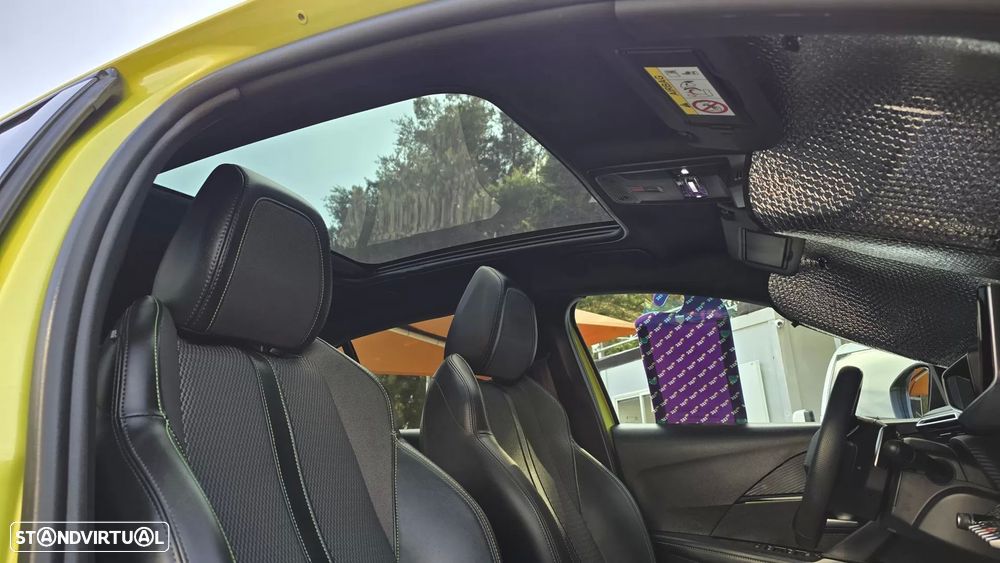 Peugeot 208 1.2 Hybrid GT e-DCS6 - 25