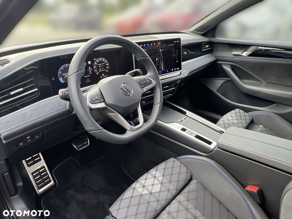 Volkswagen Passat - 10