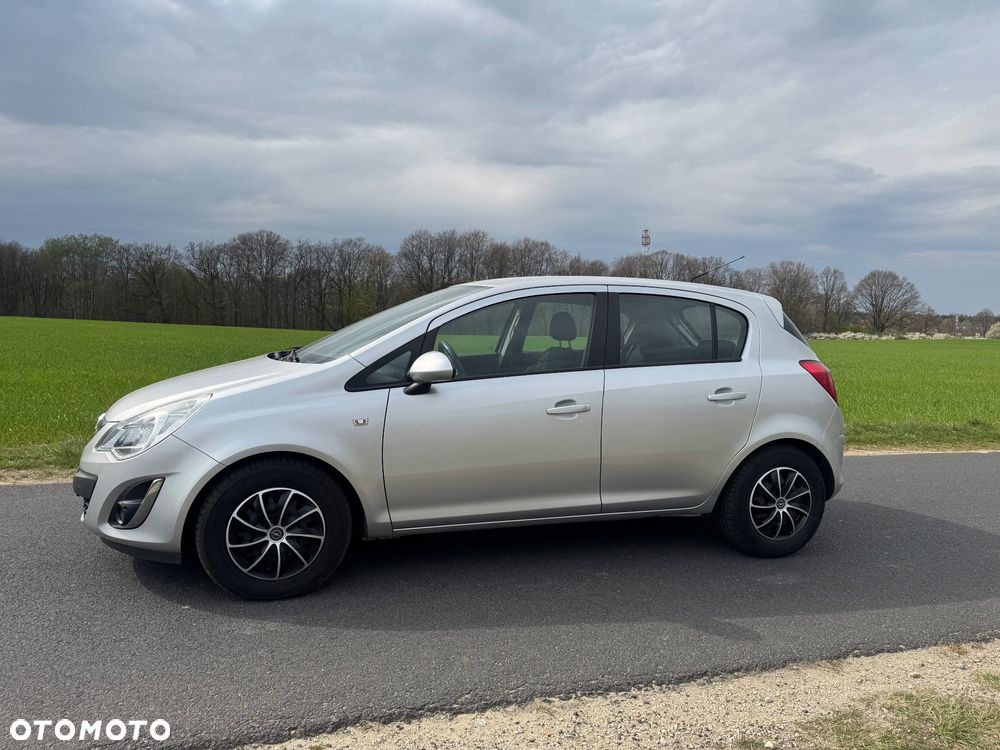 Opel Corsa 1.2 16V Essentia - 6