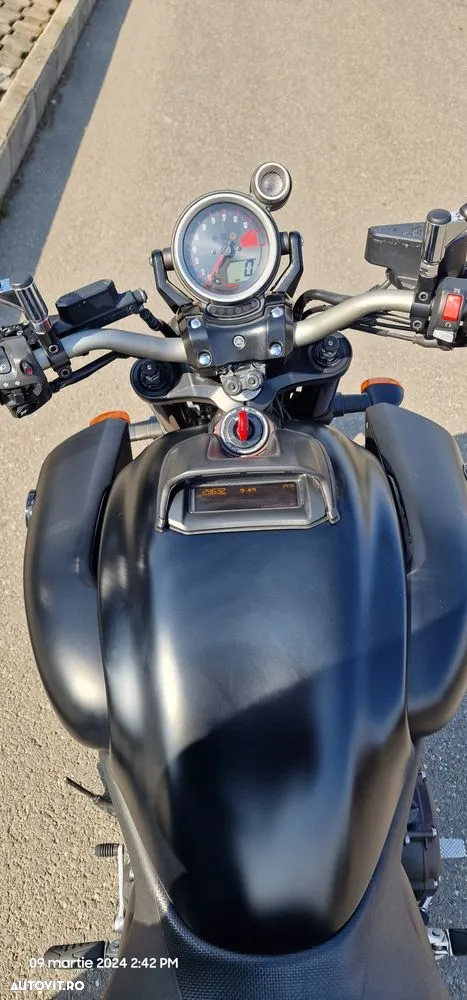 Yamaha V-MAX - 14