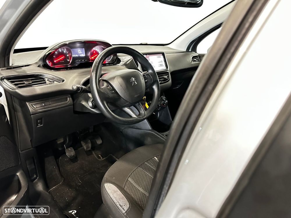 Peugeot 208 1.4 HDi - 13