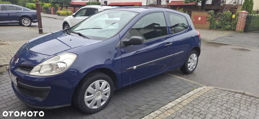 Renault Clio - 9