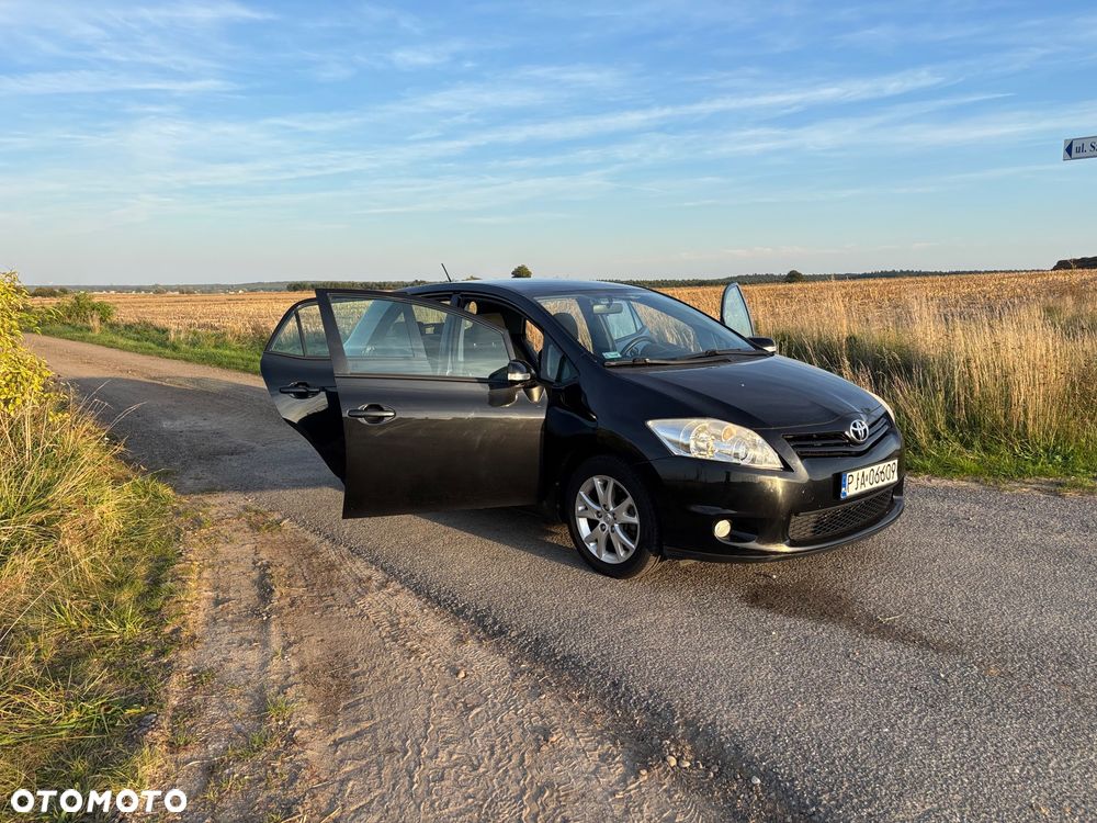 Toyota Auris - 16