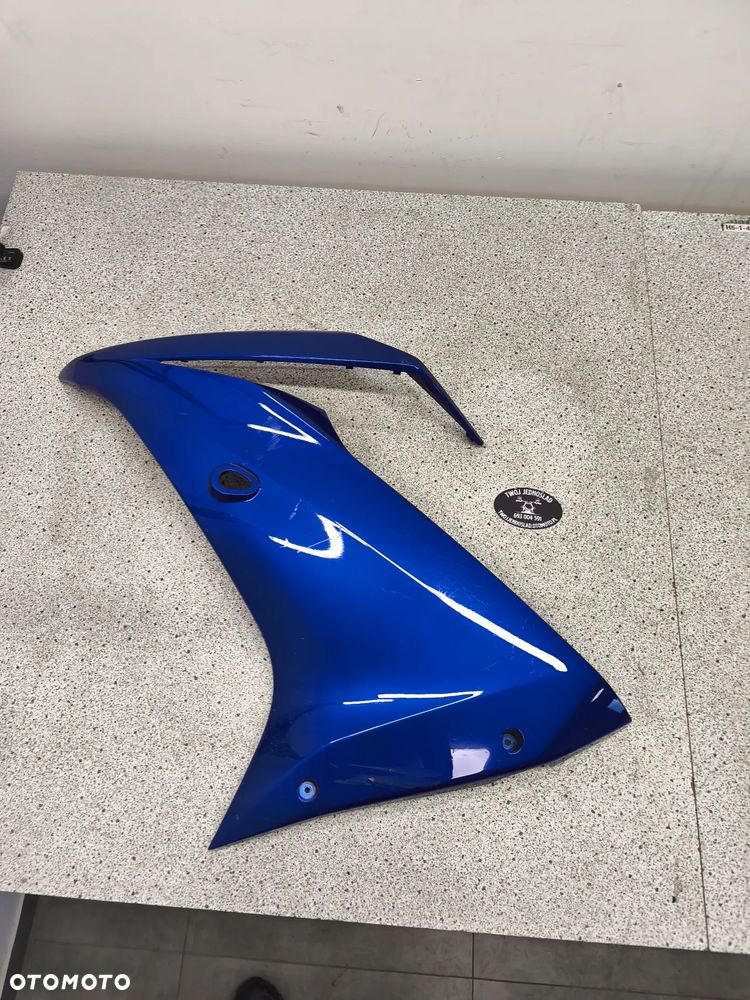 Owiewka, osłona lewa, bok, boczek lewy Yamaha R125 R 125 2023