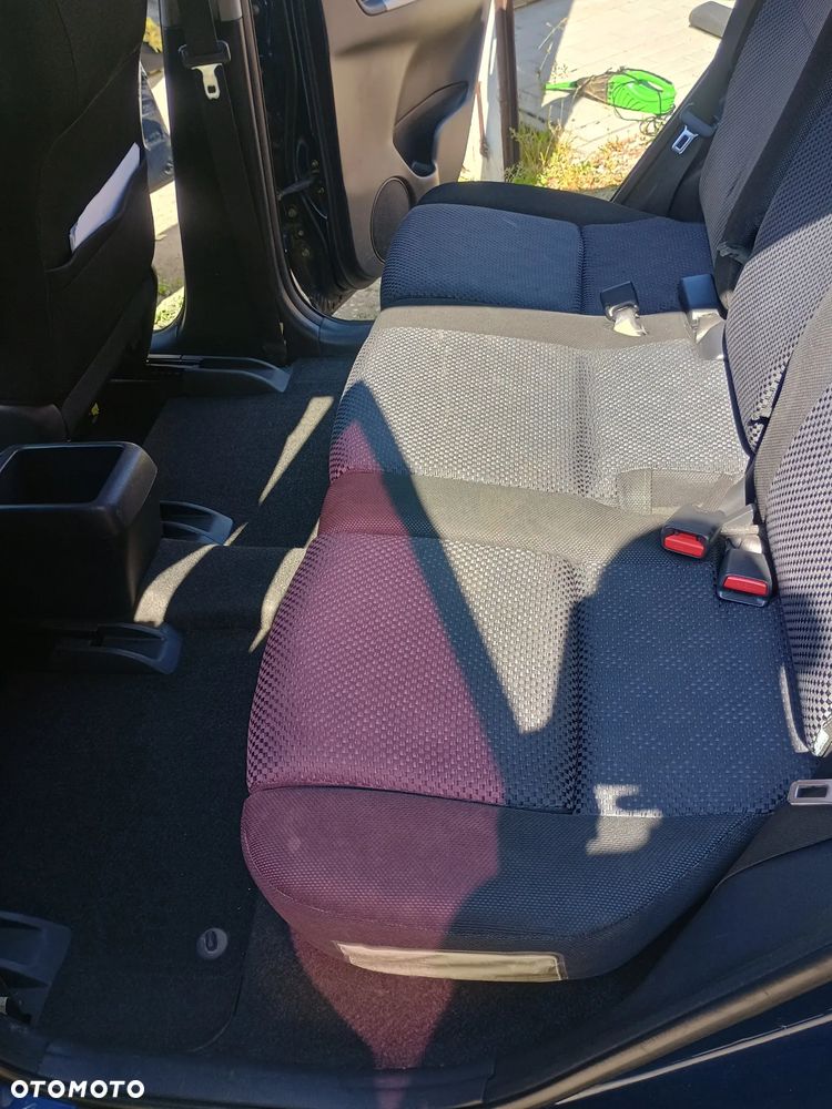 Toyota Corolla Verso 2.0 D-4D - 12