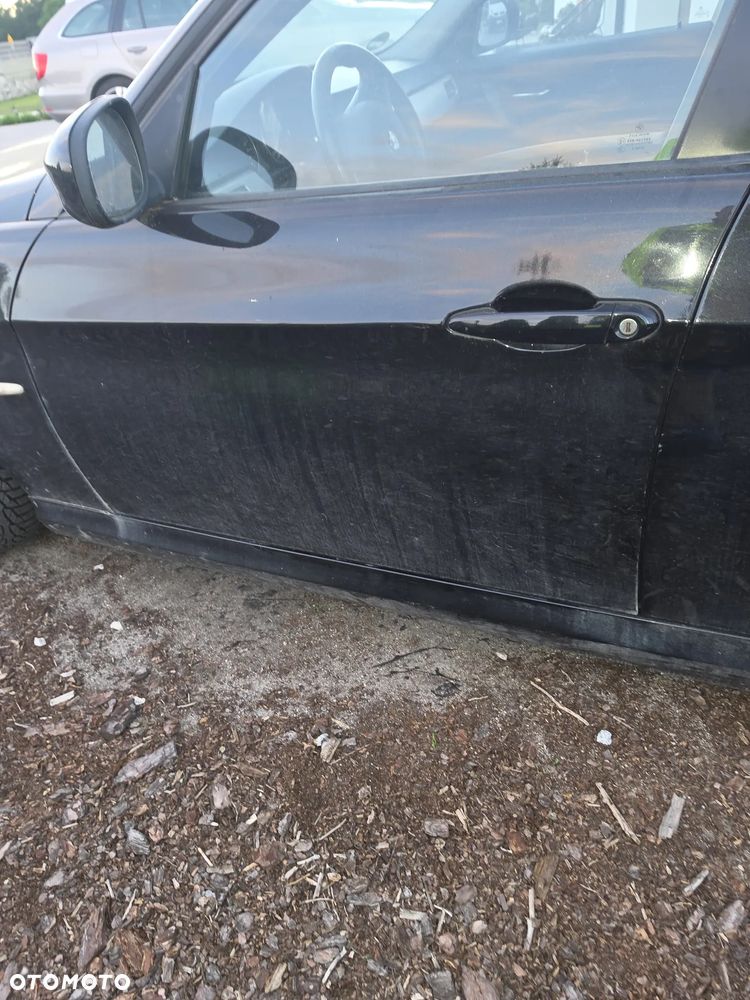 Drzwi  lewy przód  BMW  E90 /E91 lift  w  kolorze  475 - 2