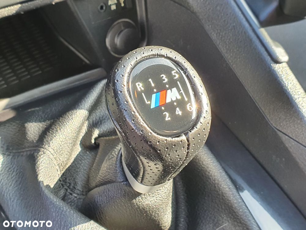 BMW X1 sDrive18d xLine - 30