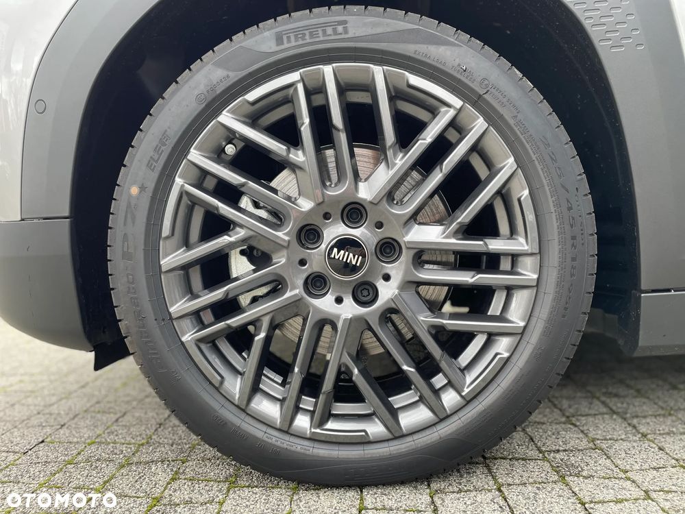 MINI Aceman E 42.5kWh Linia Essential - 6