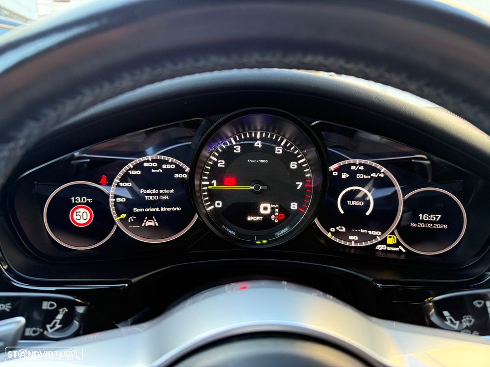 Porsche Panamera - 26