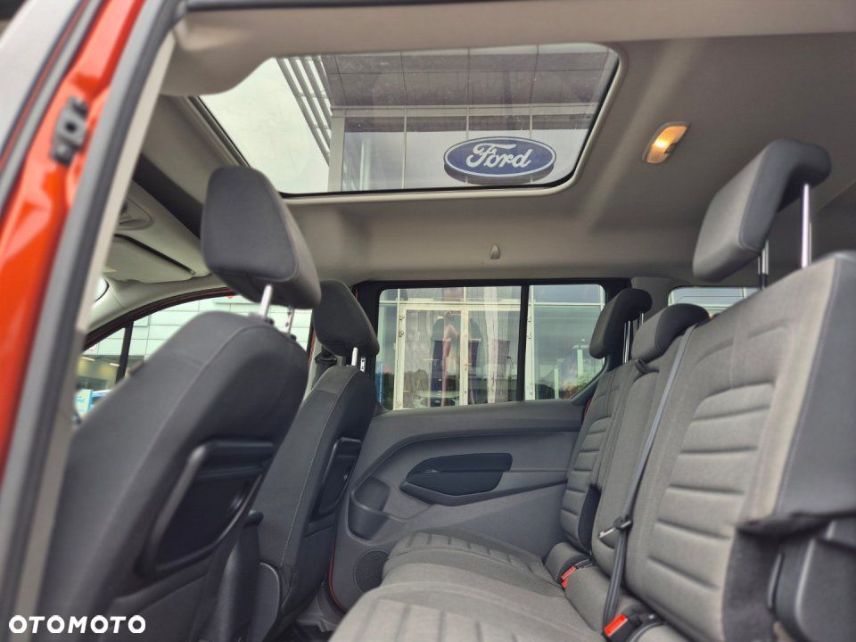 Ford Tourneo Connect - 14