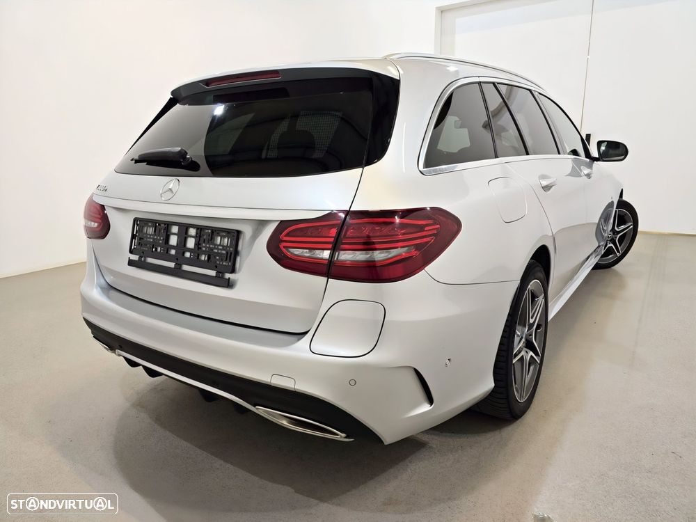 Mercedes-Benz C 300 e AMG Line - 3