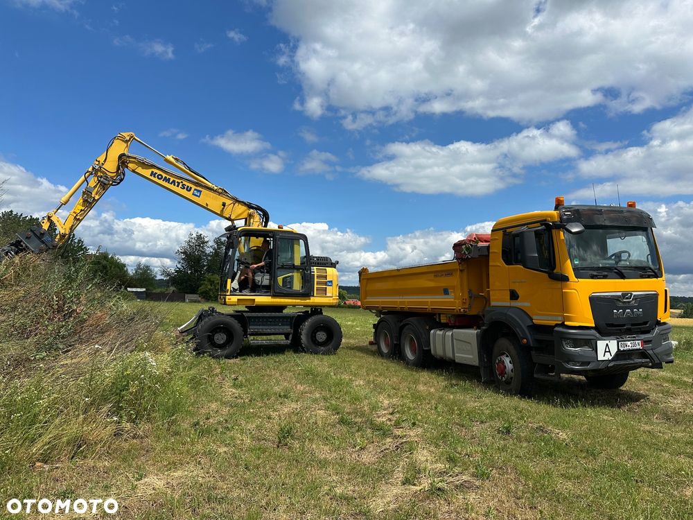 Komatsu /  PW 148-8 / - 4