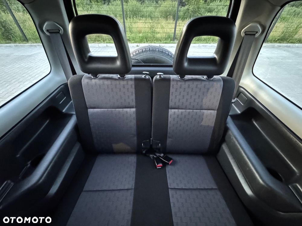 Suzuki Jimny - 17