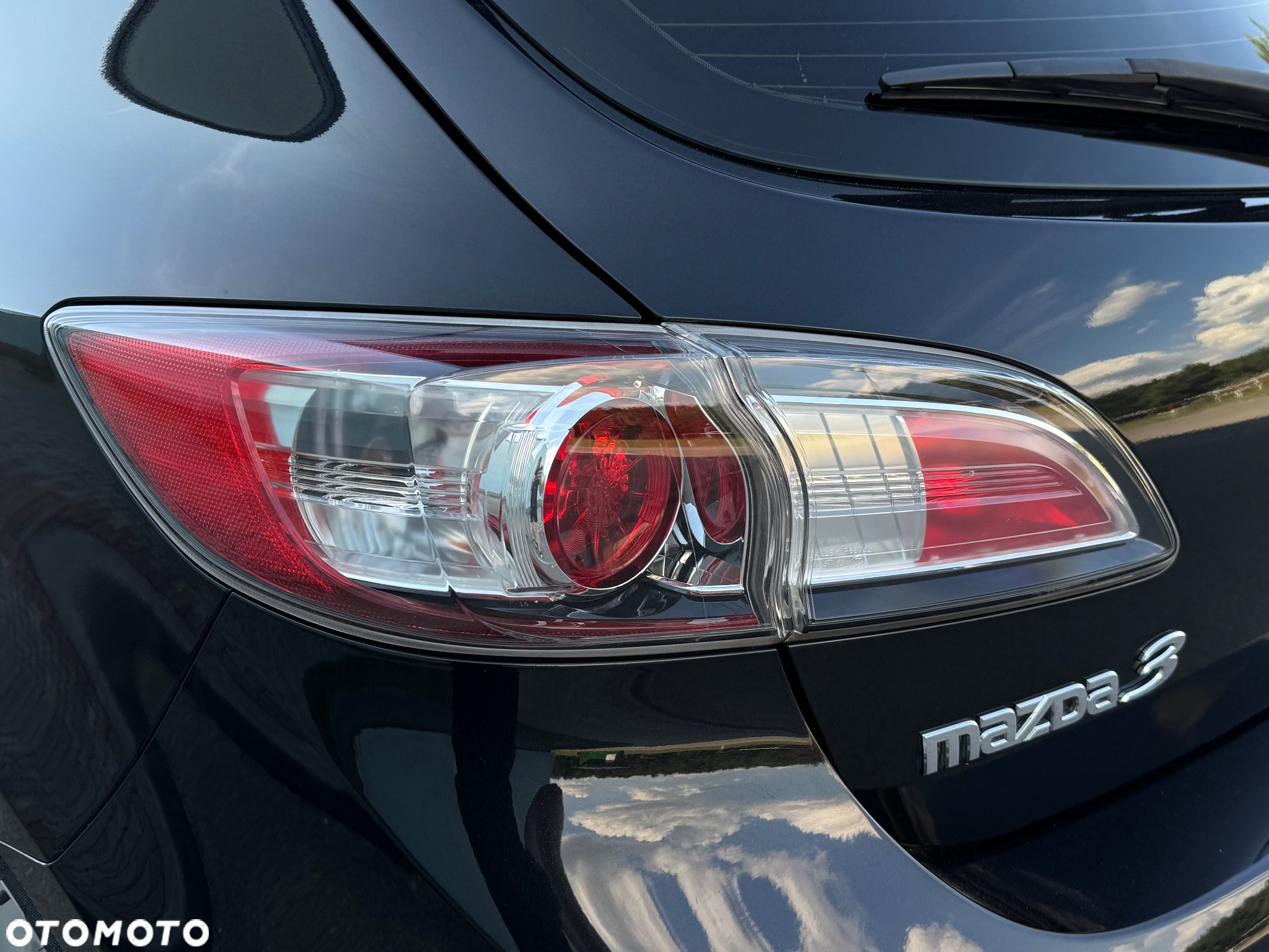 Mazda 3 1.6 Exclusive + - 18